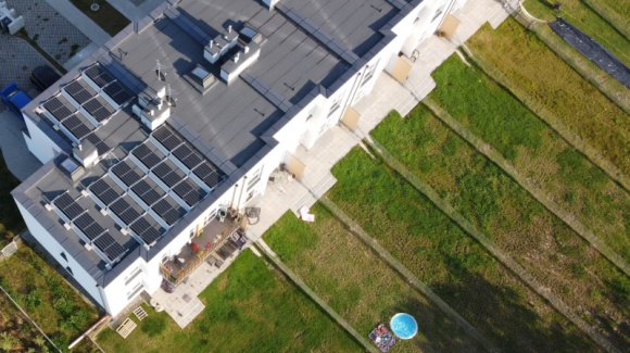 glownekonf_1087618089w_580_small-1 Inwestycja w instalację fotowoltaiczną – ulga dla domowego budżetu i środowiska